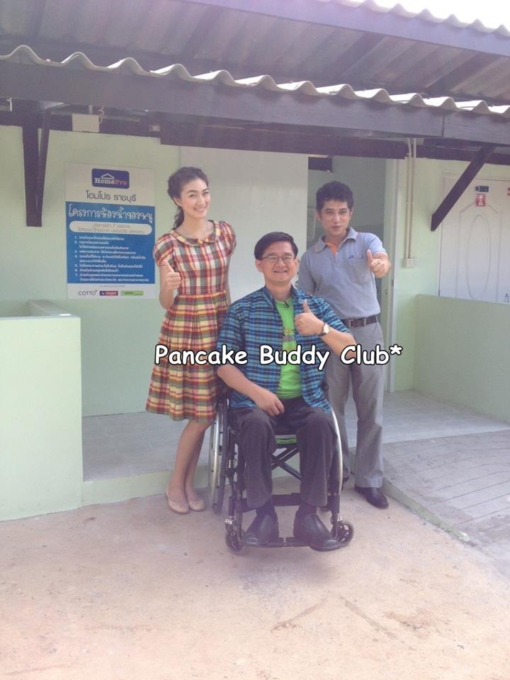 ภาพ แพนเค้ก ในงานส่งมอบห้องน้ำโครงการห้องน้ำของหนู จ.ราชบุรี - 01/11/12