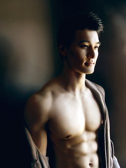 ถอดโชว์เรือนร่าง 36