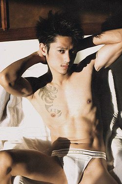 ถอดโชว์เรือนร่าง 37