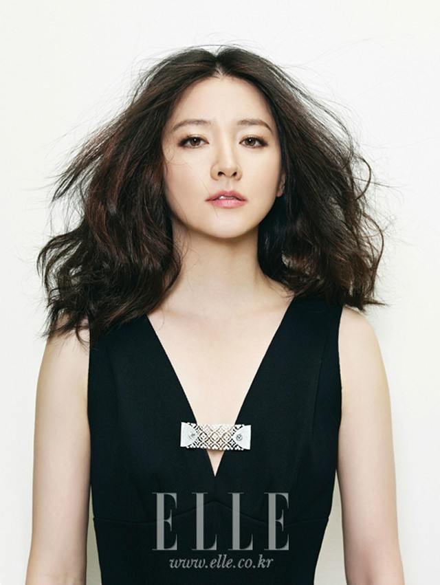 LEE YOUNG AE (แดจังกึม) ราชินีแห่งเกาหลี วัย 41 ปี