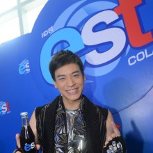พรีเซนเตอร์ est cola