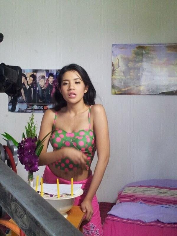 ใบเตย อาร์สยาม  เซ็กซี่เว่อร์ โอ้วววว..กับ"ปลัดขิก" แท่งโต