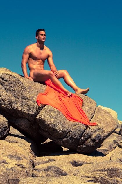 Juan Gutierrez by Joan Crisol : HQ images