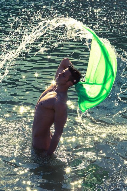 Juan Gutierrez by Joan Crisol : HQ images