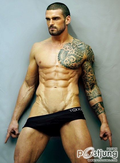 Stuart Reardon by Pascal D’ Ameyal and Gilles Crofta : HQ images