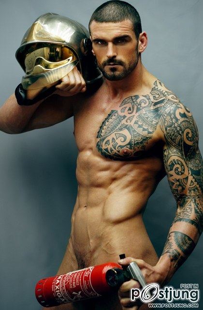 Stuart Reardon by Pascal D’ Ameyal and Gilles Crofta : HQ images