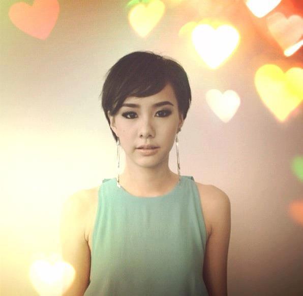 อันดับ 2.เต้ย จรินทร์พร จุนเกียรติ 1,000,544 like