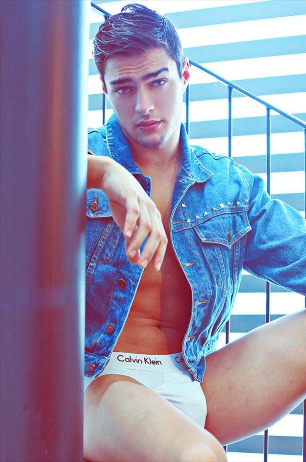 Photoshoot men album 501 : Paulo Fusetto