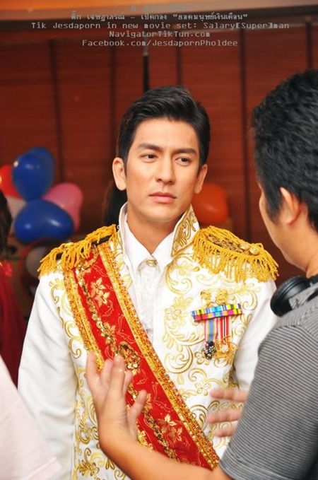 หนังใหม่ ยอดมนุษย์เงินเดือน