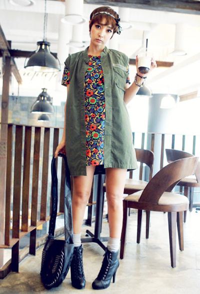 แฟชั่น เสื้อคลุมแนวทหาร ใส่เท่เก๋ระเบิด ฮอตเว่อร์ !!