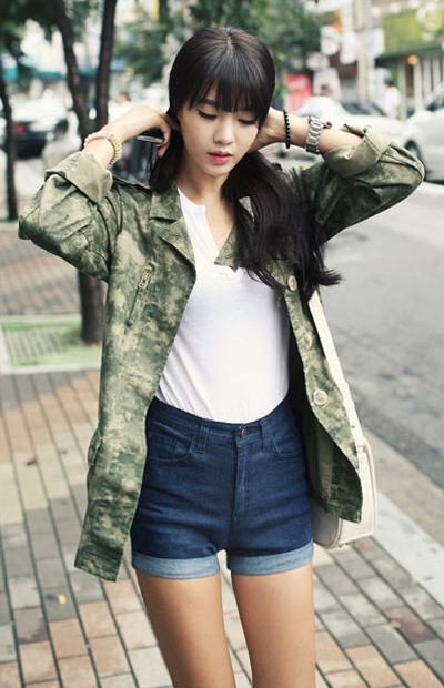 แฟชั่น เสื้อคลุมแนวทหาร ใส่เท่เก๋ระเบิด ฮอตเว่อร์ !!