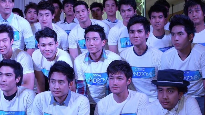 หมุ่มไทยไม่แพ้ชาติใด