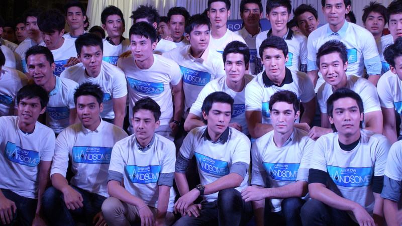 หมุ่มไทยไม่แพ้ชาติใด