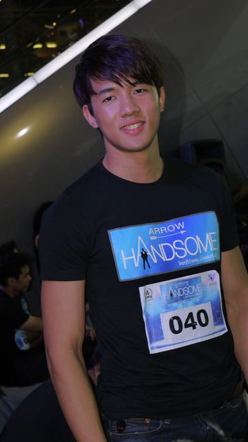 หมุ่มไทยไม่แพ้ชาติใด