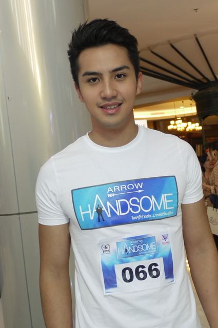 หมุ่มไทยไม่แพ้ชาติใด