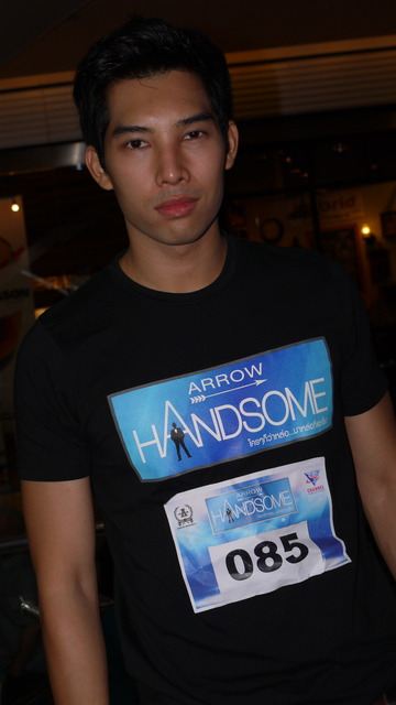 หมุ่มไทยไม่แพ้ชาติใด