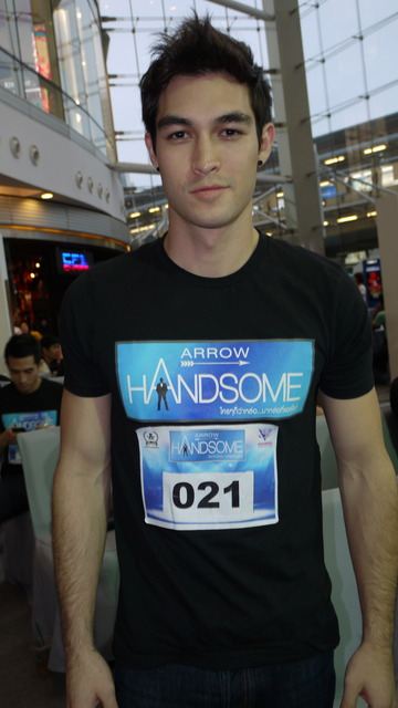 หมุ่มไทยไม่แพ้ชาติใด