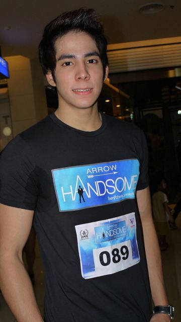 หมุ่มไทยไม่แพ้ชาติใด