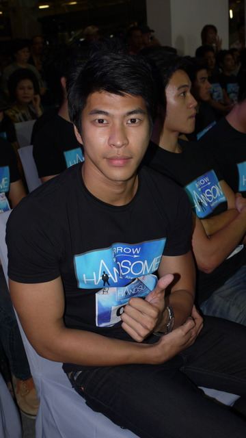 หมุ่มไทยไม่แพ้ชาติใด