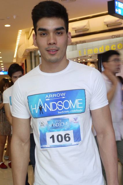 หมุ่มไทยไม่แพ้ชาติใด