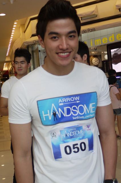 หมุ่มไทยไม่แพ้ชาติใด