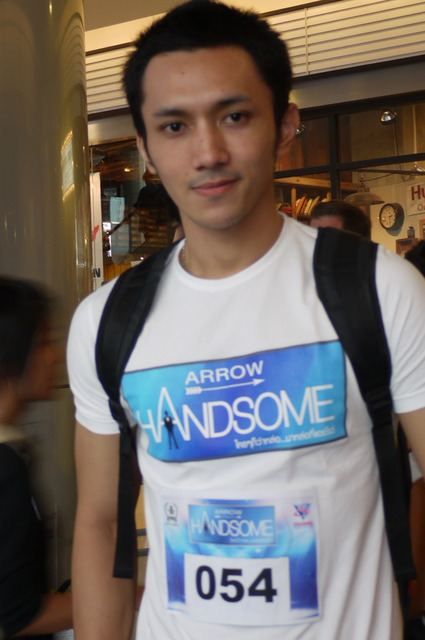 หมุ่มไทยไม่แพ้ชาติใด