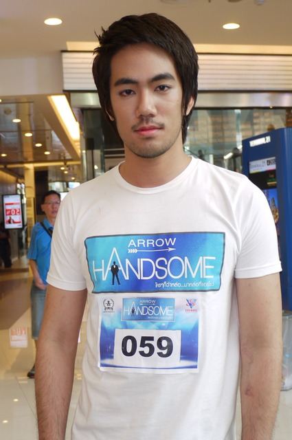 หมุ่มไทยไม่แพ้ชาติใด