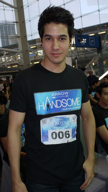 หมุ่มไทยไม่แพ้ชาติใด