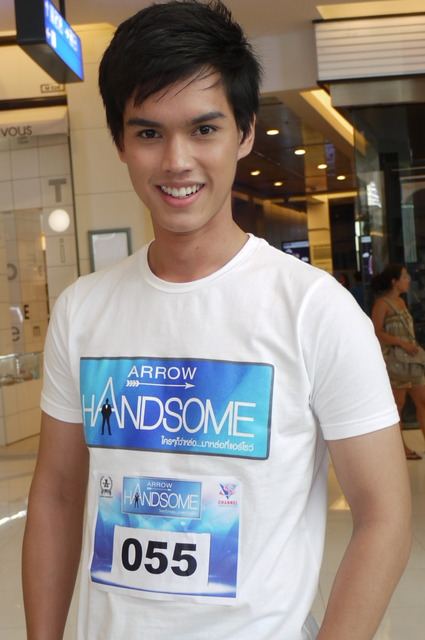 หมุ่มไทยไม่แพ้ชาติใด