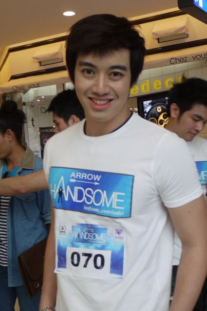 หมุ่มไทยไม่แพ้ชาติใด