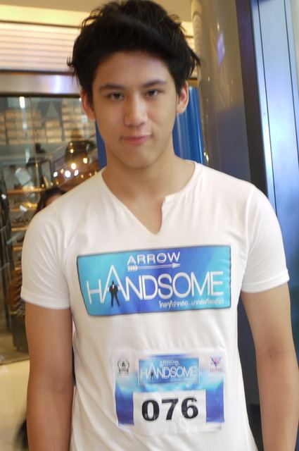 หมุ่มไทยไม่แพ้ชาติใด