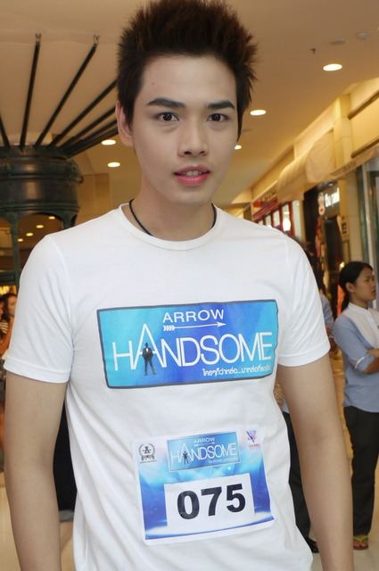 หมุ่มไทยไม่แพ้ชาติใด