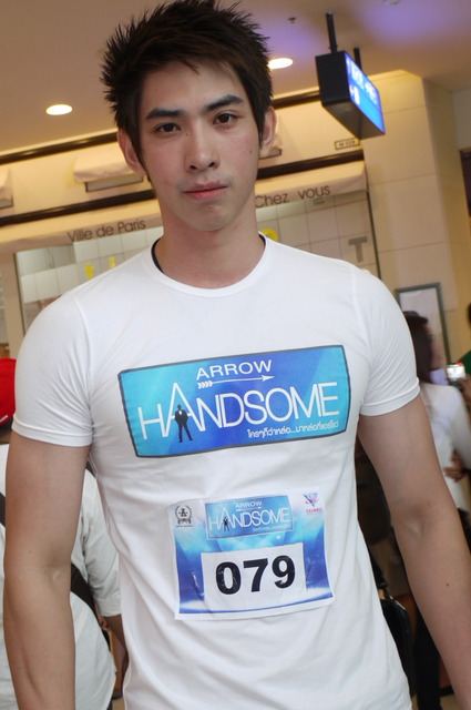 หมุ่มไทยไม่แพ้ชาติใด