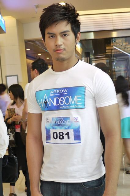 หมุ่มไทยไม่แพ้ชาติใด