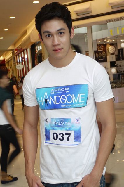 หมุ่มไทยไม่แพ้ชาติใด