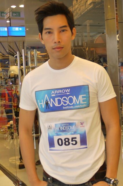 หมุ่มไทยไม่แพ้ชาติใด