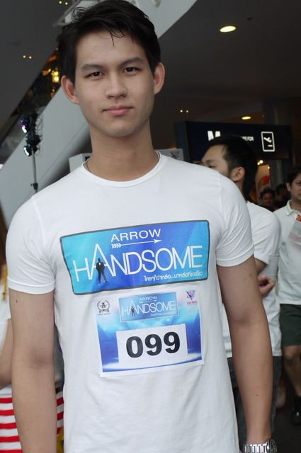 หมุ่มไทยไม่แพ้ชาติใด