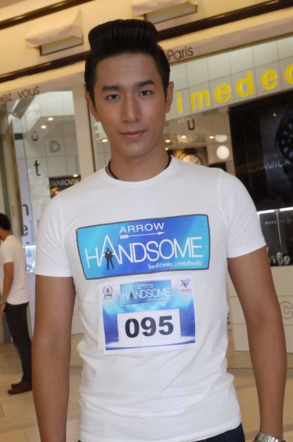 หมุ่มไทยไม่แพ้ชาติใด