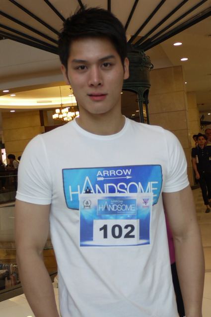 หมุ่มไทยไม่แพ้ชาติใด