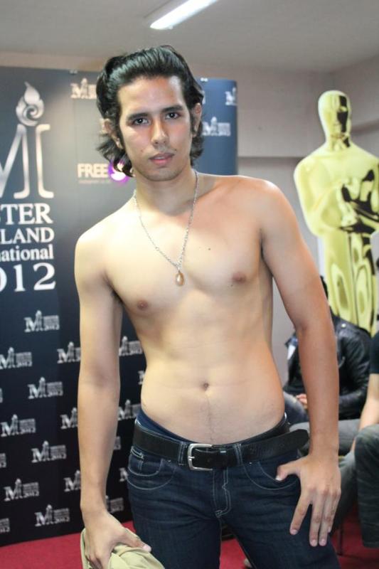 แต่ละเวทีอ่ะนะ