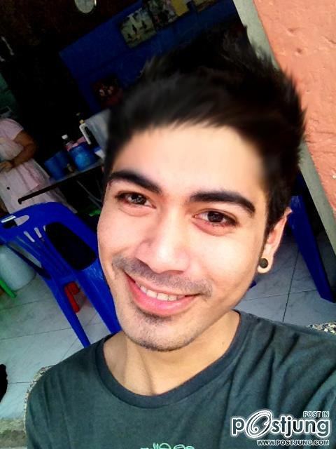 หล่อๆน้องเค้าอาจแต่งที่ภาพมั๊งโหวตด้วยนะ