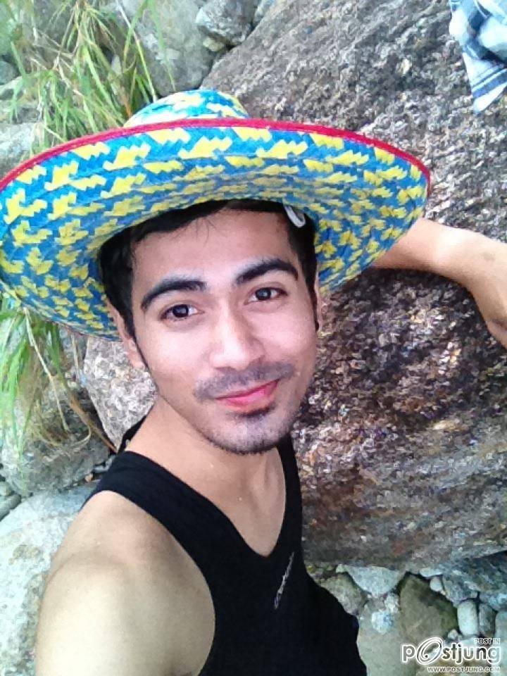 หล่อๆน้องเค้าอาจแต่งที่ภาพมั๊งโหวตด้วยนะ