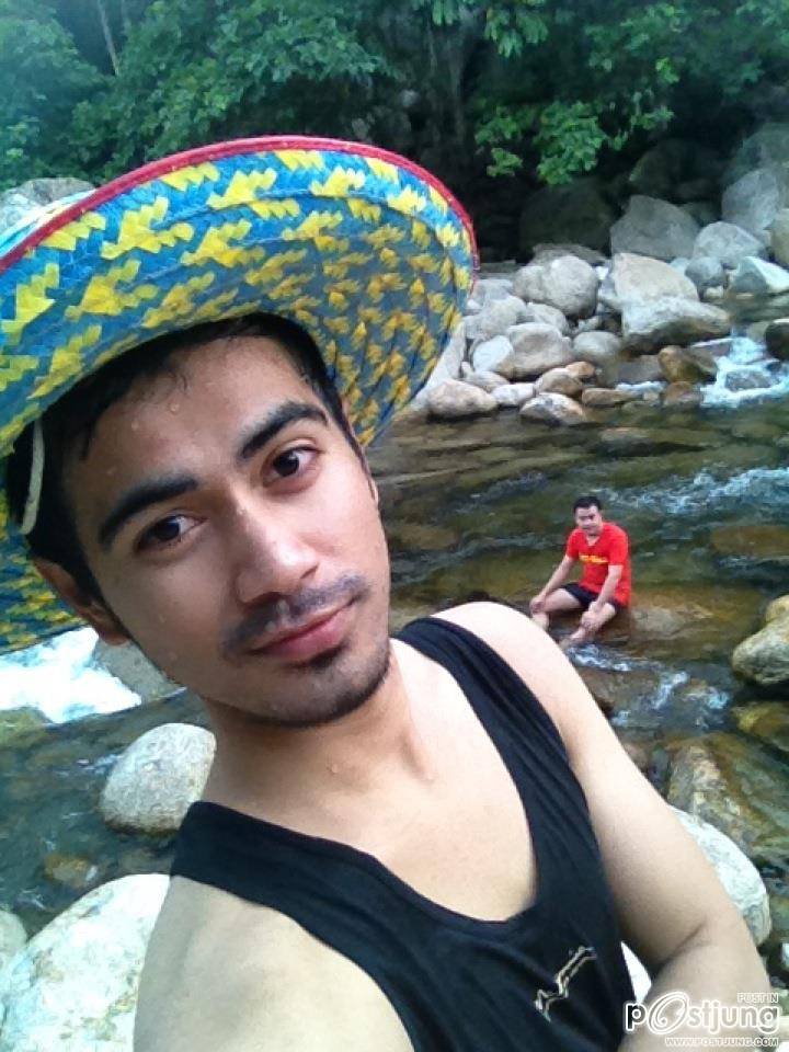 หล่อๆน้องเค้าอาจแต่งที่ภาพมั๊งโหวตด้วยนะ