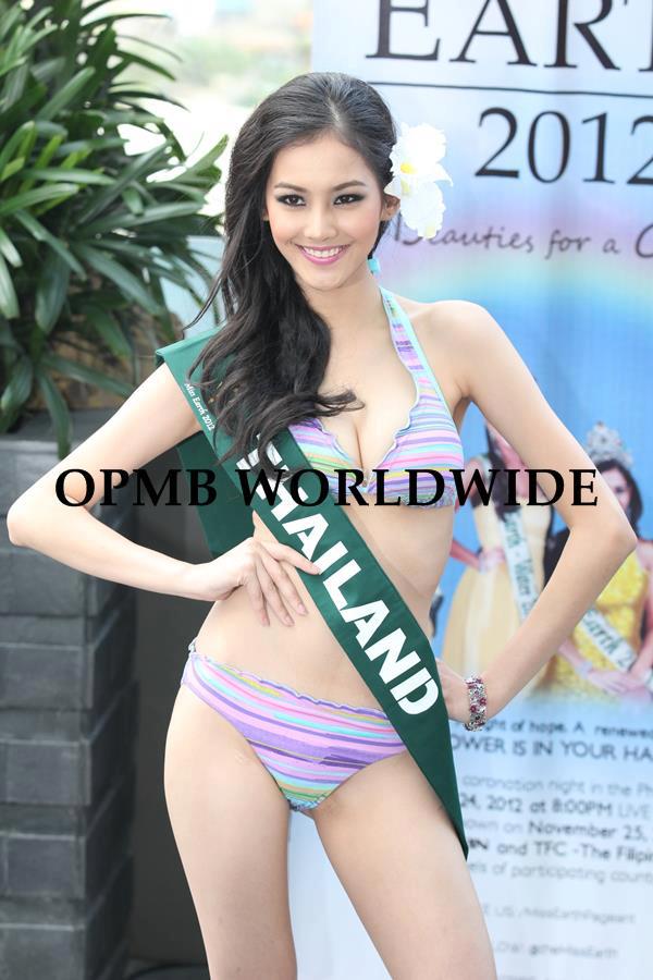 ขอแสดงความยินดีน้องมายด์ กับรางวัลขวัญใจสื่อเหรียญเงินในรอบชุดว่ายน้ำ Miss Earth 2012