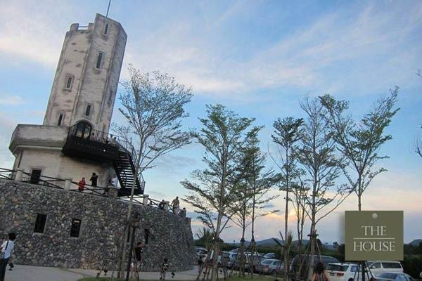 The Smoke house เขาใหญ่