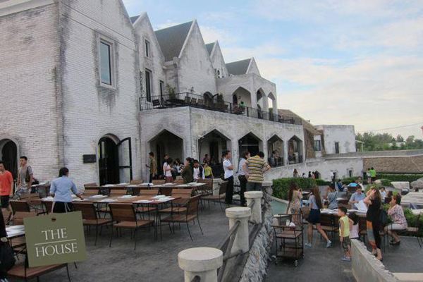 The Smoke house เขาใหญ่