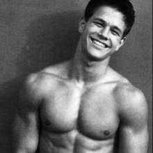 แค่จะมาโชว์กล้าม