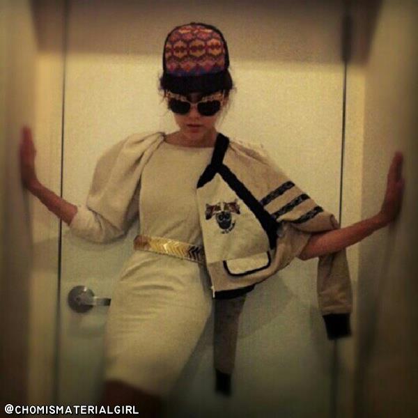 เมื่อ "ชมพู่" ไปโผ่ที่ ถนนแฟชั่นสไตล์ บนเว็บเพจของแฟชั่นเกาหลี