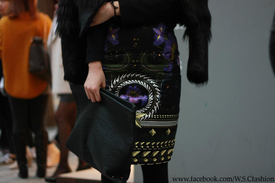 เมื่อ "ชมพู่" ไปโผ่ที่ ถนนแฟชั่นสไตล์ บนเว็บเพจของแฟชั่นเกาหลี