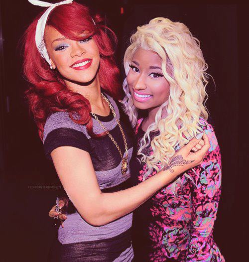 nicki minaj กับสีผมสุดเจ็บ